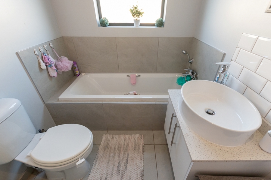 3 Bedroom Property for Sale in Atlantic Sands Private Estate Western Cape